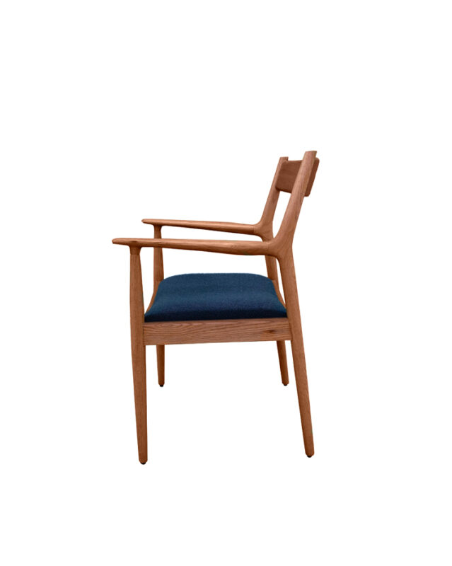 Curved Back Armrest Fabric Hardwood Chair | CH032