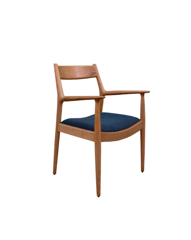 Curved Back Armrest Fabric Hardwood Chair | CH032