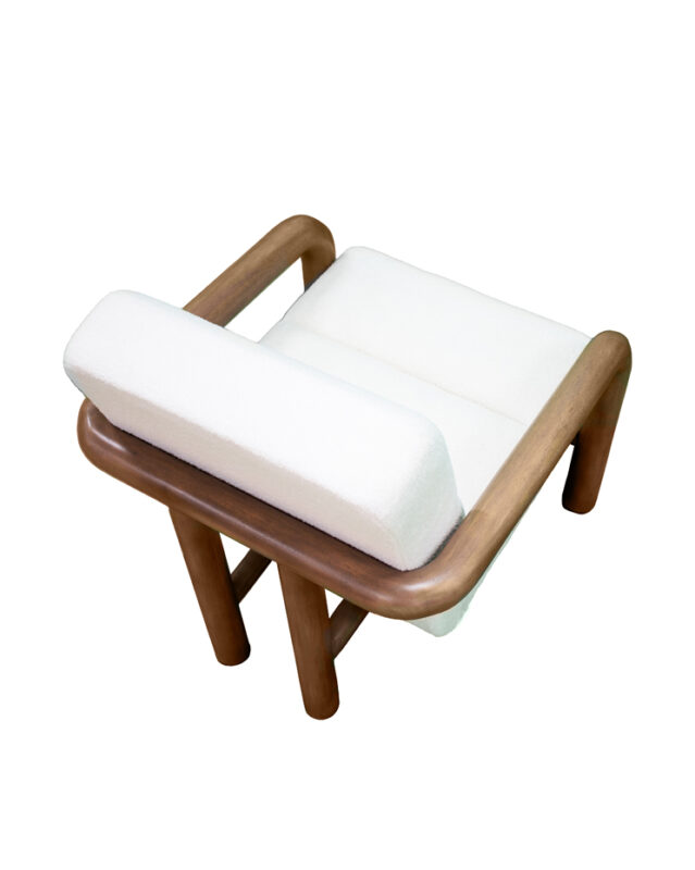 Rounded Arm Fabric Hardwood Lounge Chair | TC048