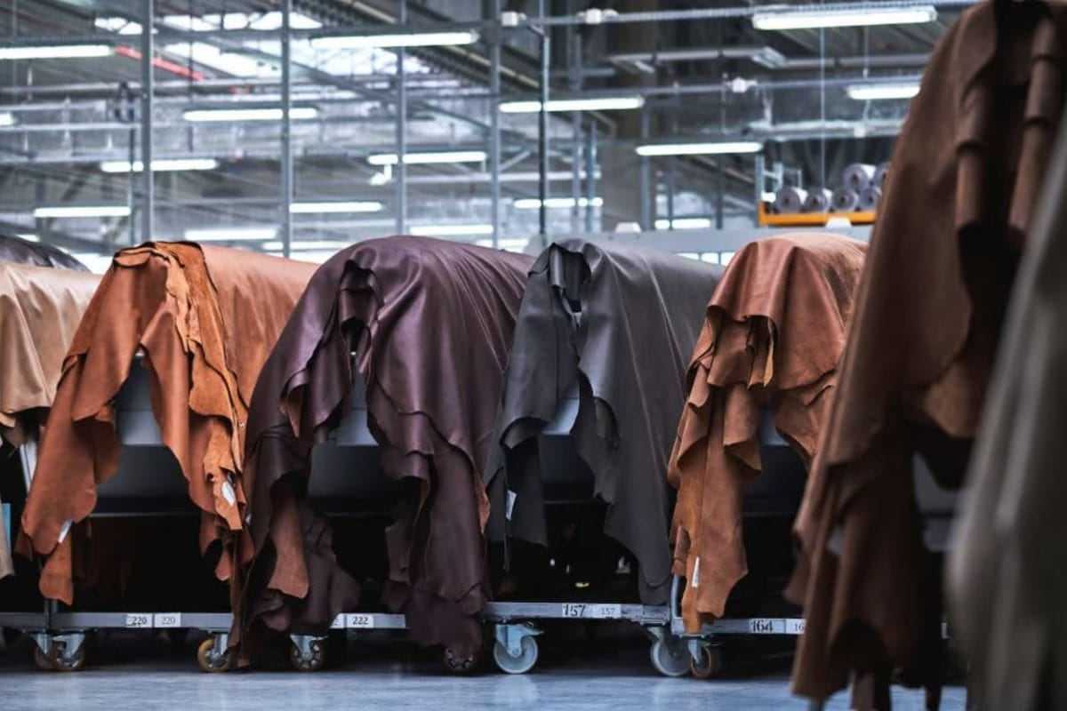 Leather Factory Sofa Tips Choosing the Right Export Upholstery
